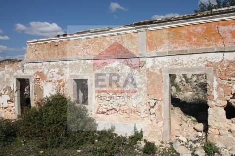 Moradia Devoluta T3 Venda em Loulé (São Clemente),Loulé