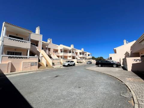 Moradia Geminada T3 Venda em Ferreiras,Albufeira