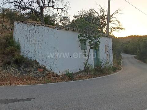 Moradia Rústica T1 Venda em Santa Catarina da Fonte do Bispo,Tavira