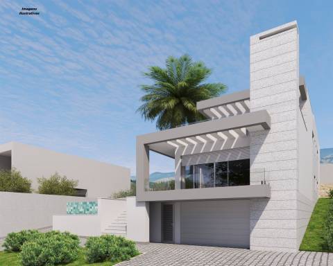 Moradia Isolada T6 Venda em Santa Bárbara de Nexe,Faro