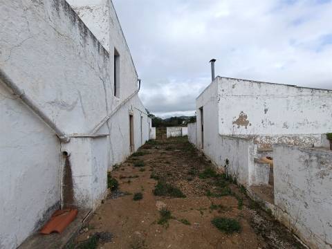 Moradia Isolada T3 Venda em Santa Bárbara de Nexe,Faro
