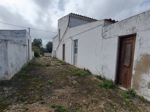 Moradia Isolada T3 Venda em Santa Bárbara de Nexe,Faro