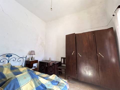 Moradia para Restaurar T2 Venda em Salir,Loulé