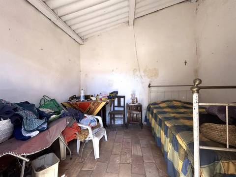 Moradia para Restaurar T2 Venda em Salir,Loulé