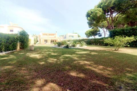 Moradia Isolada T3 Venda em Quarteira,Loulé