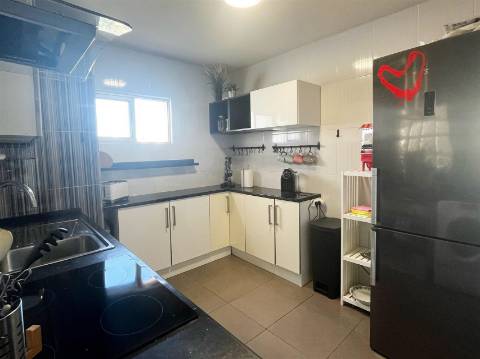 Apartamento T2 Venda em Quarteira,Loulé
