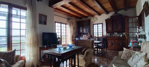 Moradia Isolada T5 Venda em Faro (Sé e São Pedro),Faro