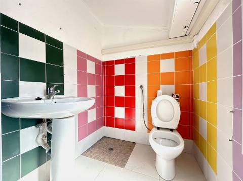 Armazém  Venda em Quarteira,Loulé