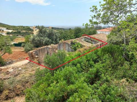 Moradia Devoluta T3 Venda em Santa Bárbara de Nexe,Faro