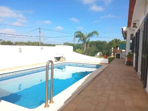 Moradia Isolada T3 Venda em Almancil,Loulé