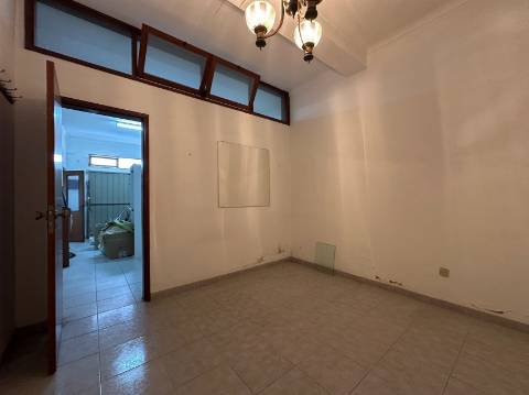 Moradia em Banda T2 Venda em Lagos (São Sebastião e Santa Maria),Lagos