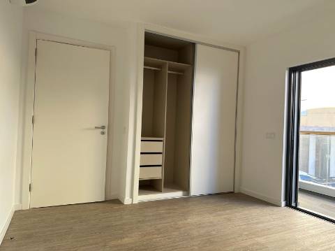 Apartamento T2 Arrendamento em Olhão,Olhão