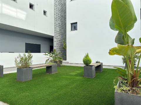 Apartamento T2 Arrendamento em Olhão,Olhão