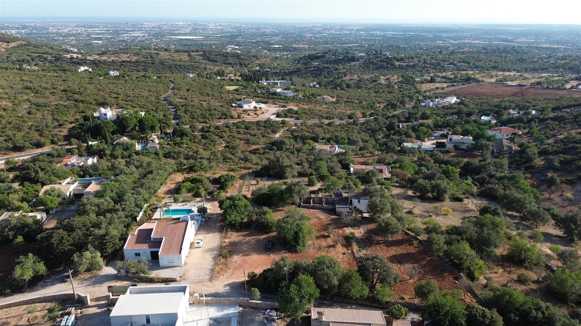 Moradia Isolada T4 Venda em Santa Bárbara de Nexe,Faro
