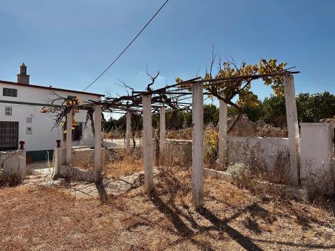 Moradia Geminada T3 Venda em Faro (Sé e São Pedro),Faro