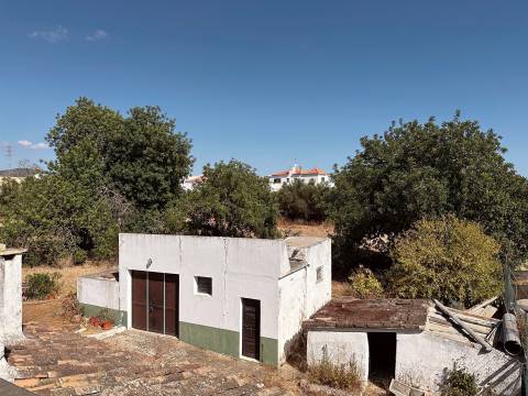 Moradia Geminada T3 Venda em Faro (Sé e São Pedro),Faro