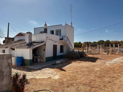 Moradia Geminada T3 Venda em Faro (Sé e São Pedro),Faro