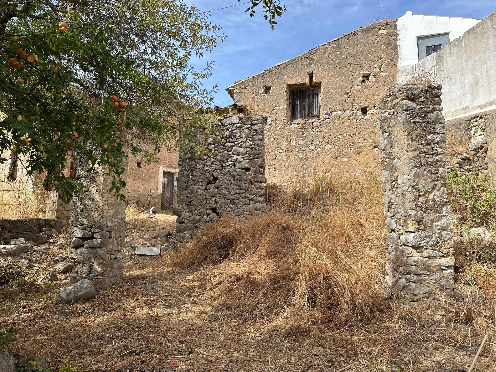 Moradia Rústica T1 Venda em Loulé (São Sebastião),Loulé
