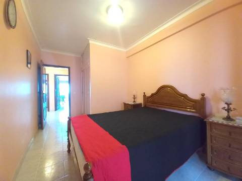 Apartamento T2 Venda em Quarteira,Loulé