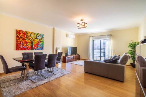 Apartamento T3 Venda em Quarteira,Loulé