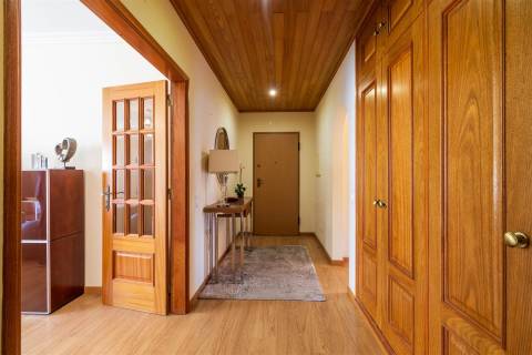 Apartamento T3 Venda em Quarteira,Loulé