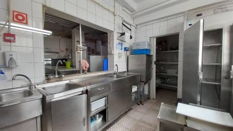 Restaurante  Trespasse em Quarteira,Loulé