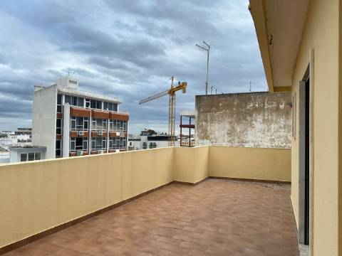 Apartamento T4 Venda em Faro (Sé e São Pedro),Faro