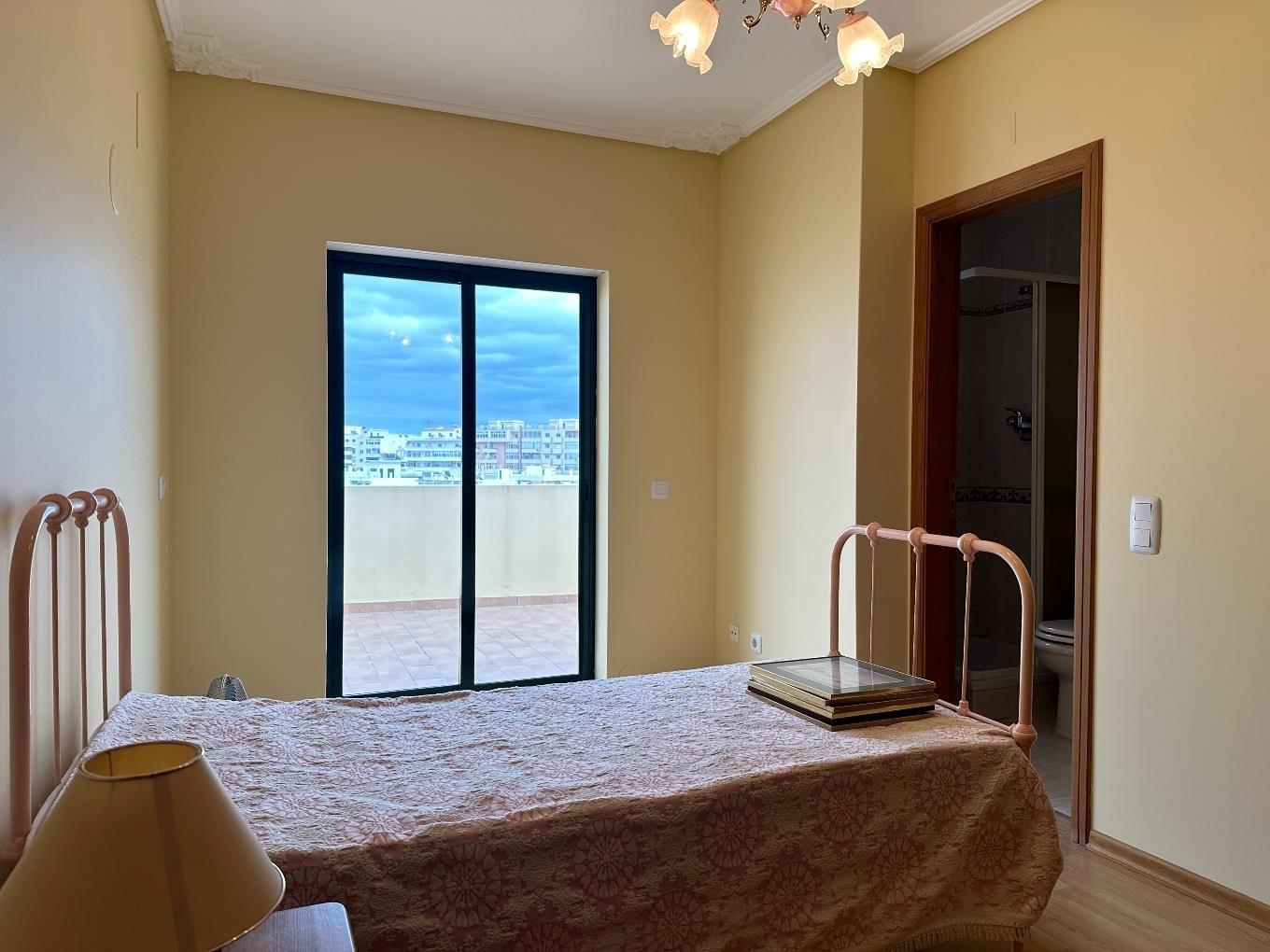 Apartamento T4 Venda em Faro (Sé e São Pedro),Faro