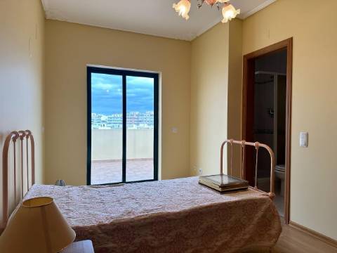 Apartamento T4 Venda em Faro (Sé e São Pedro),Faro