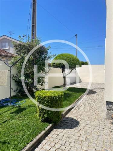 Moradia T4 Venda em Arcozelo,Barcelos