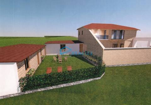 Moradia para reconstruir em Magarelos, Mouçós