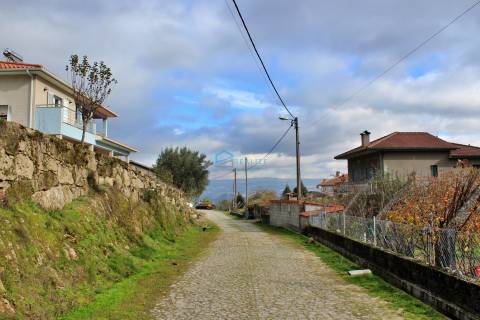 Terreno em Mondrões