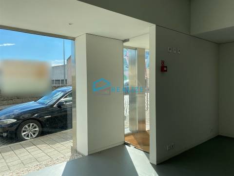 Loja junto ao Mercado de Vila Real