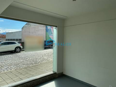 Loja junto ao Mercado de Vila Real