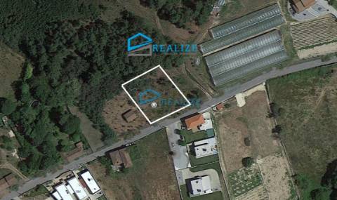 Terreno em Mouçós