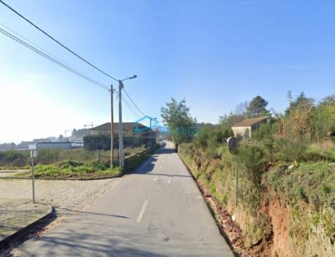 Terreno em Mouçós