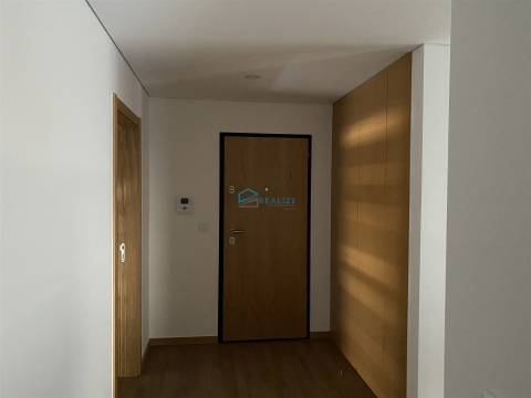 Apartamento T1 Arrendamento em Vila Real (Nossa Senhora da Conceição, São Pedro e São Dinis),Vila Real