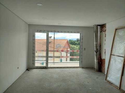 Apartamento T3 em construção