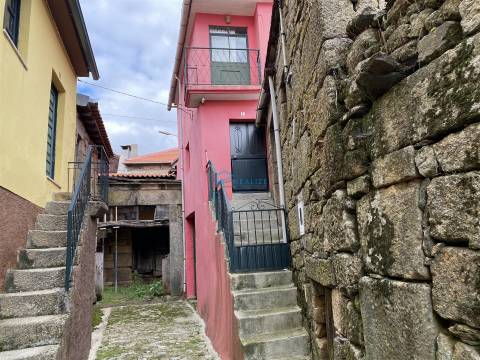 Moradia em Parada de Pinhão