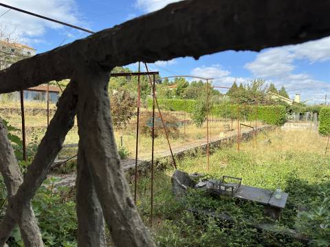 Mansão histórica no coração de Sabrosa.
