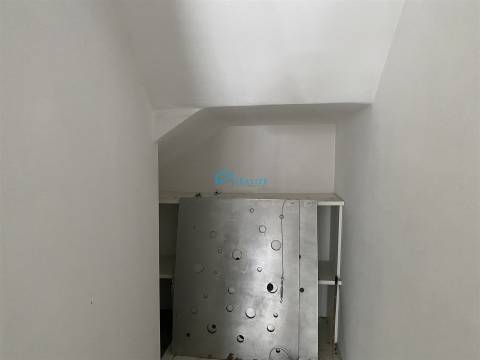 Prédio no Centro Histórico de Vila Real para arrendar.