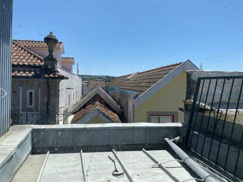 Prédio no Centro Histórico de Vila Real para arrendar.