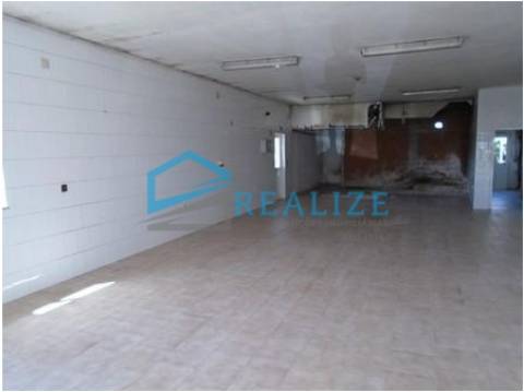 Loja  Venda em Sanfins do Douro,Alijó