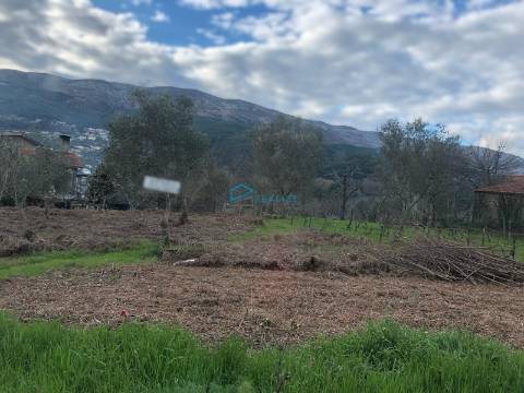 Terreno para construção com 2220 m² em Adoufe, Vila Real