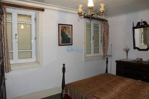 Moradia T3 Venda em Celeirós,Sabrosa