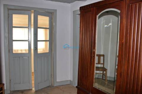 Moradia T3 Venda em Celeirós,Sabrosa