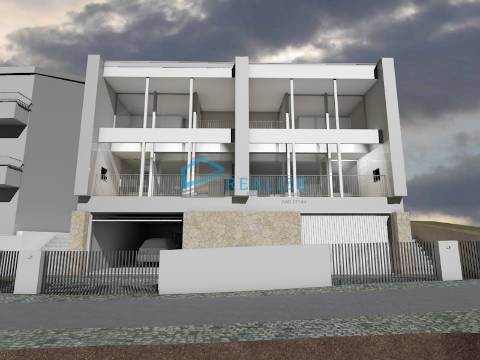 Moradia para Remodelar com Projeto Aprovado – 412 m² em Vila Real