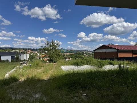 Moradia T4+1 Venda em Borbela e Lamas de Olo,Vila Real