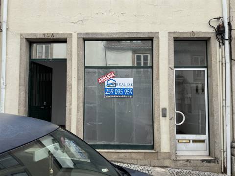 Loja  Arrendamento em Vila Real (Nossa Senhora da Conceição, São Pedro e São Dinis),Vila Real