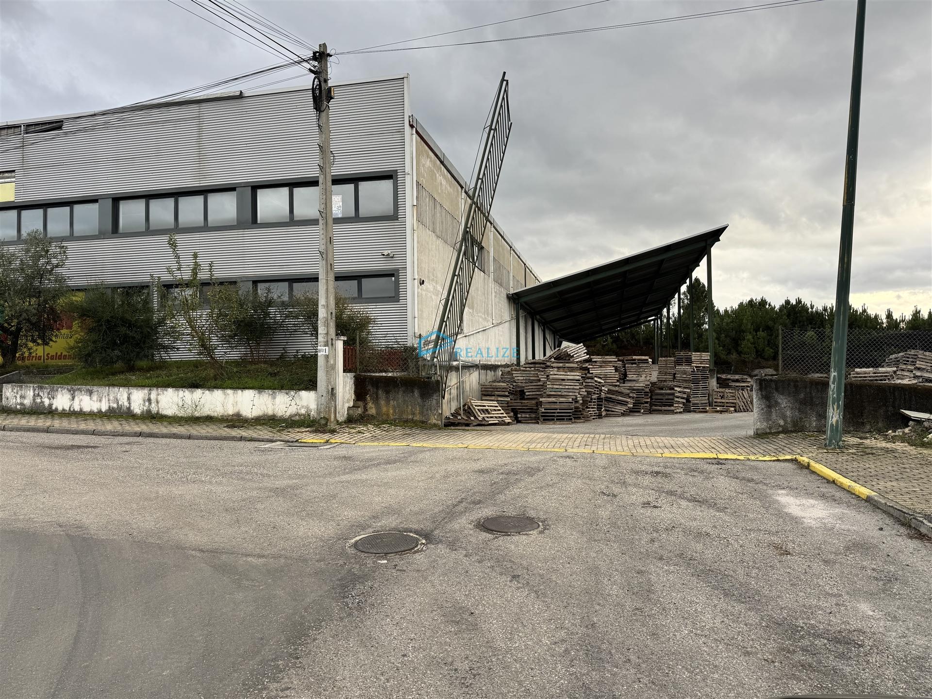 Armazém / Pavilhão